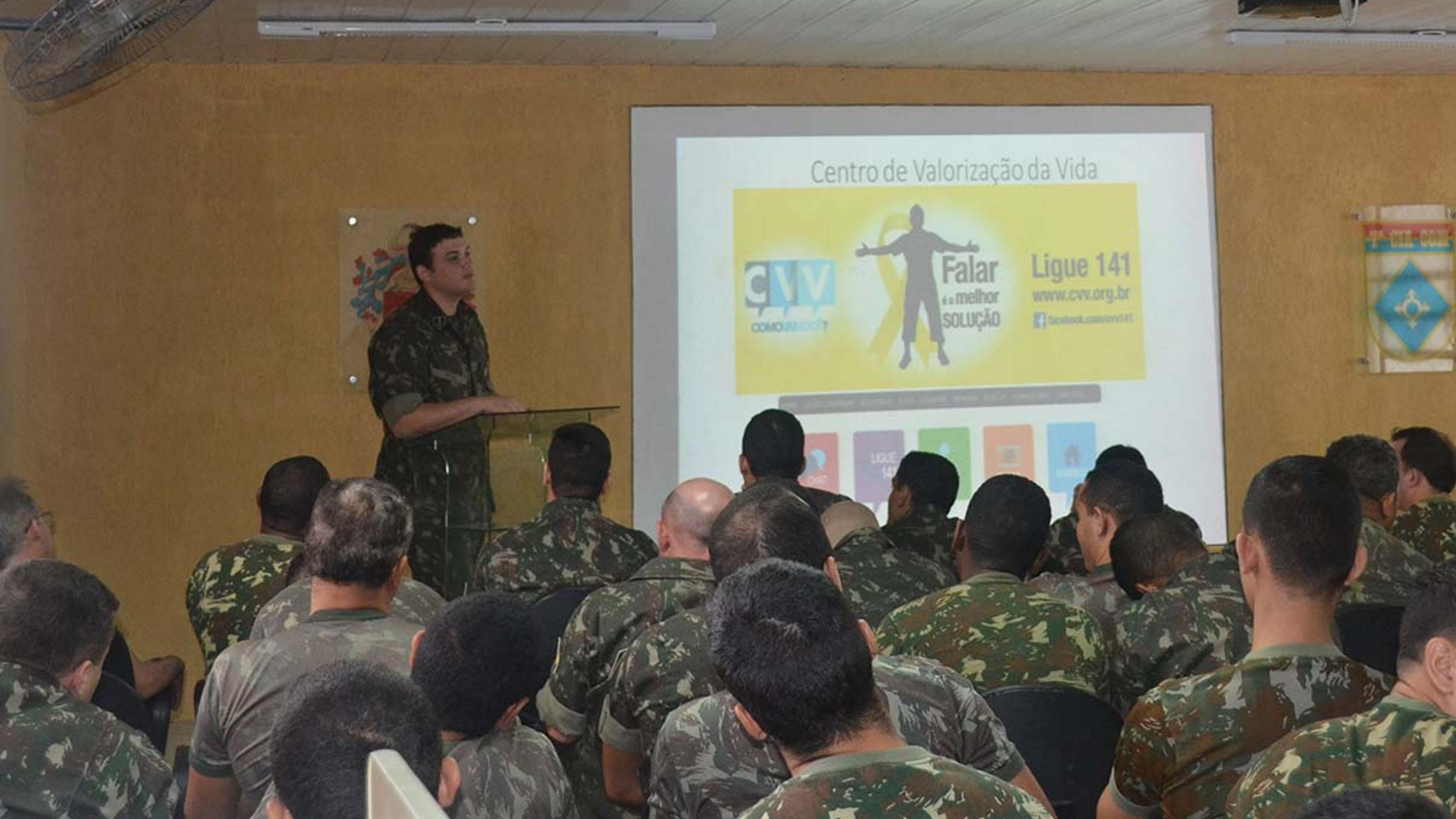  Recife/PE– No dia 7 de julho, na 7ª Companhia de Comunicações, foi ministrada uma palestra motivadora do “Programa Valorização da Vida” pelo 2º Ten Med Dyego, médico da OM, aos militares do nosso efetivo profissional. 